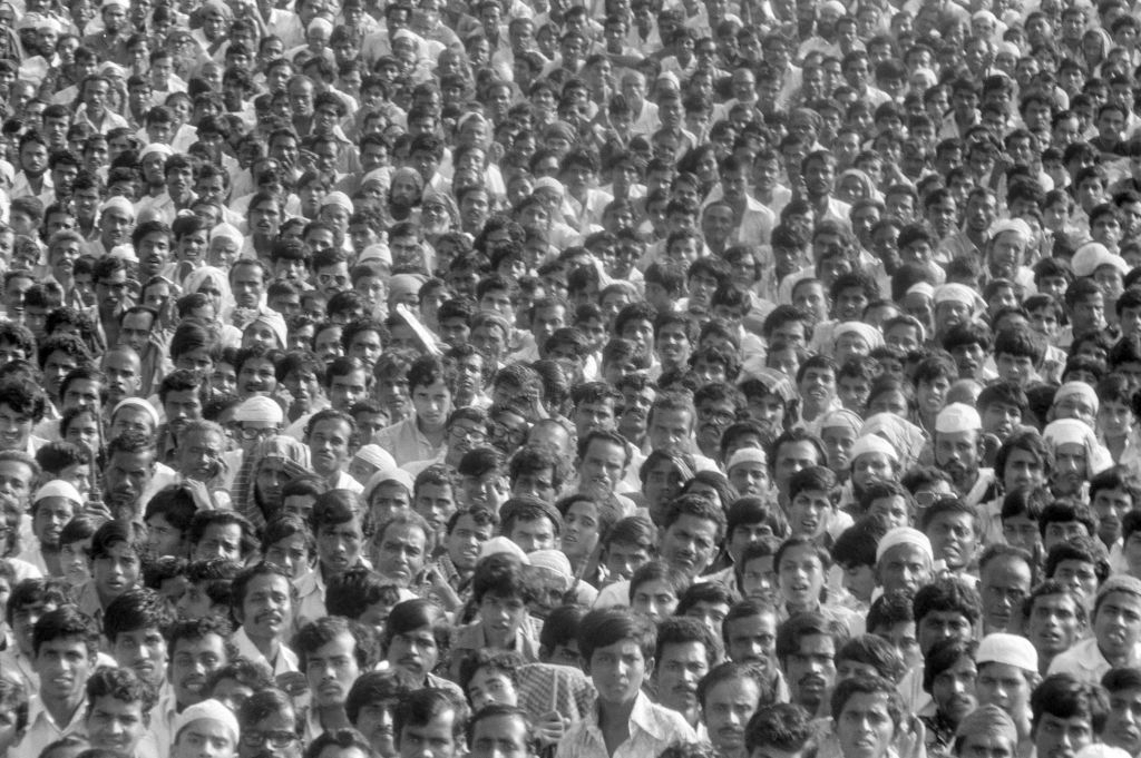 Bangladesh leader is shot and killed in a coup&nbsp;attempt